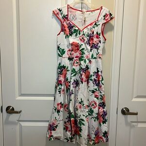 Grace Karin dress, Size Small, white and floral! NWT